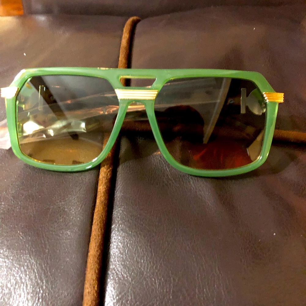Green sunglasses unisex